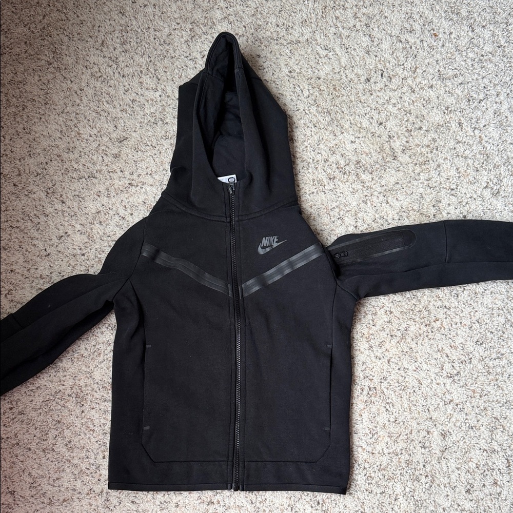 Kids boys Nike Tech